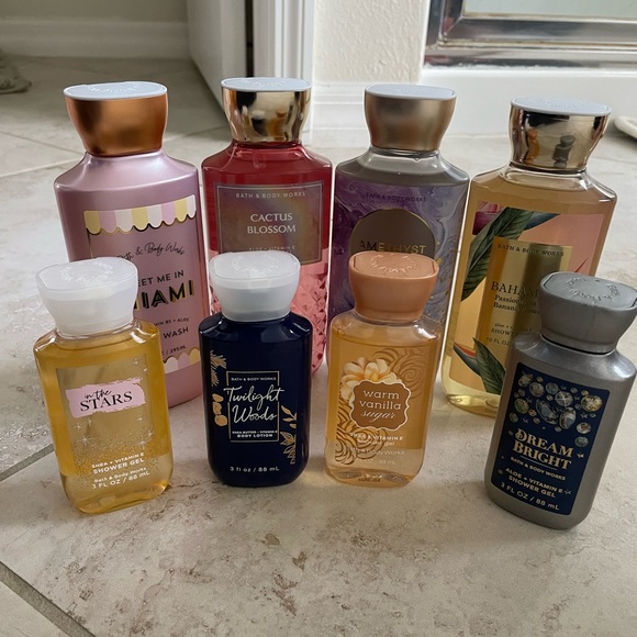 NWT Bath and Body Works Shower Gel - Picture 1 of 2